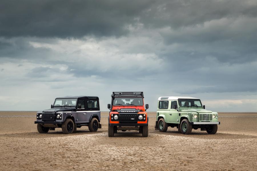  Land Rover Defender 110 Adventure 2015 года  (фото 7 из 9)